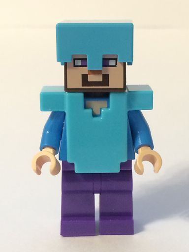 Lego figurka Minecraft Steve (Light Nougat) Dark Purple Legs