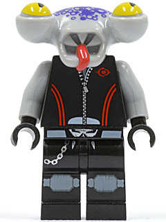 Lego figurka Space Police 3 Alien - začínající prasklina na trupu